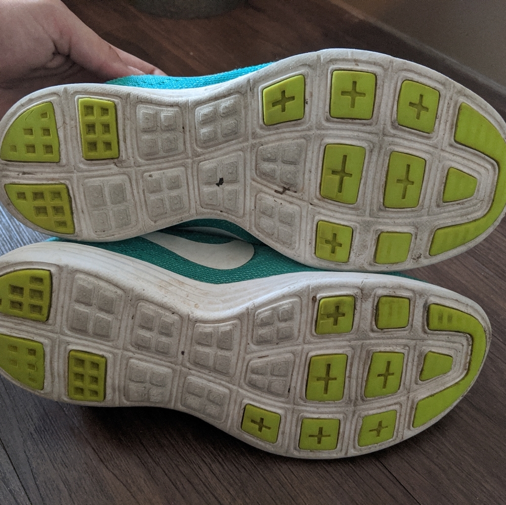 Womens Nike Sneakers - Picture 3 of 3